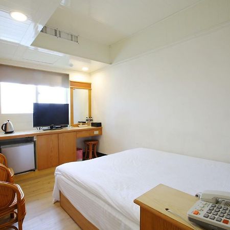 Lion Hotel Лодун Экстерьер фото
