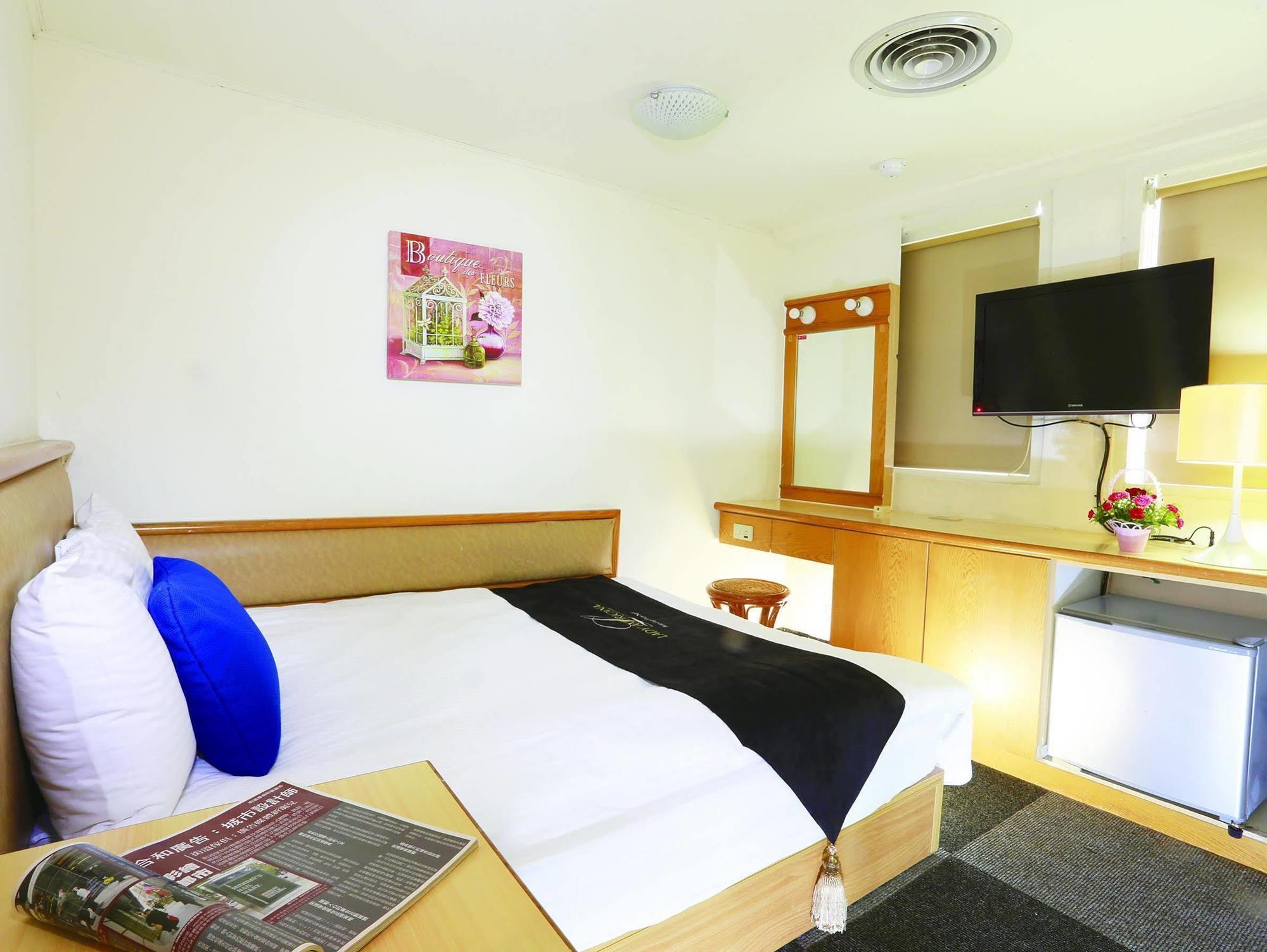 Lion Hotel Лодун Экстерьер фото