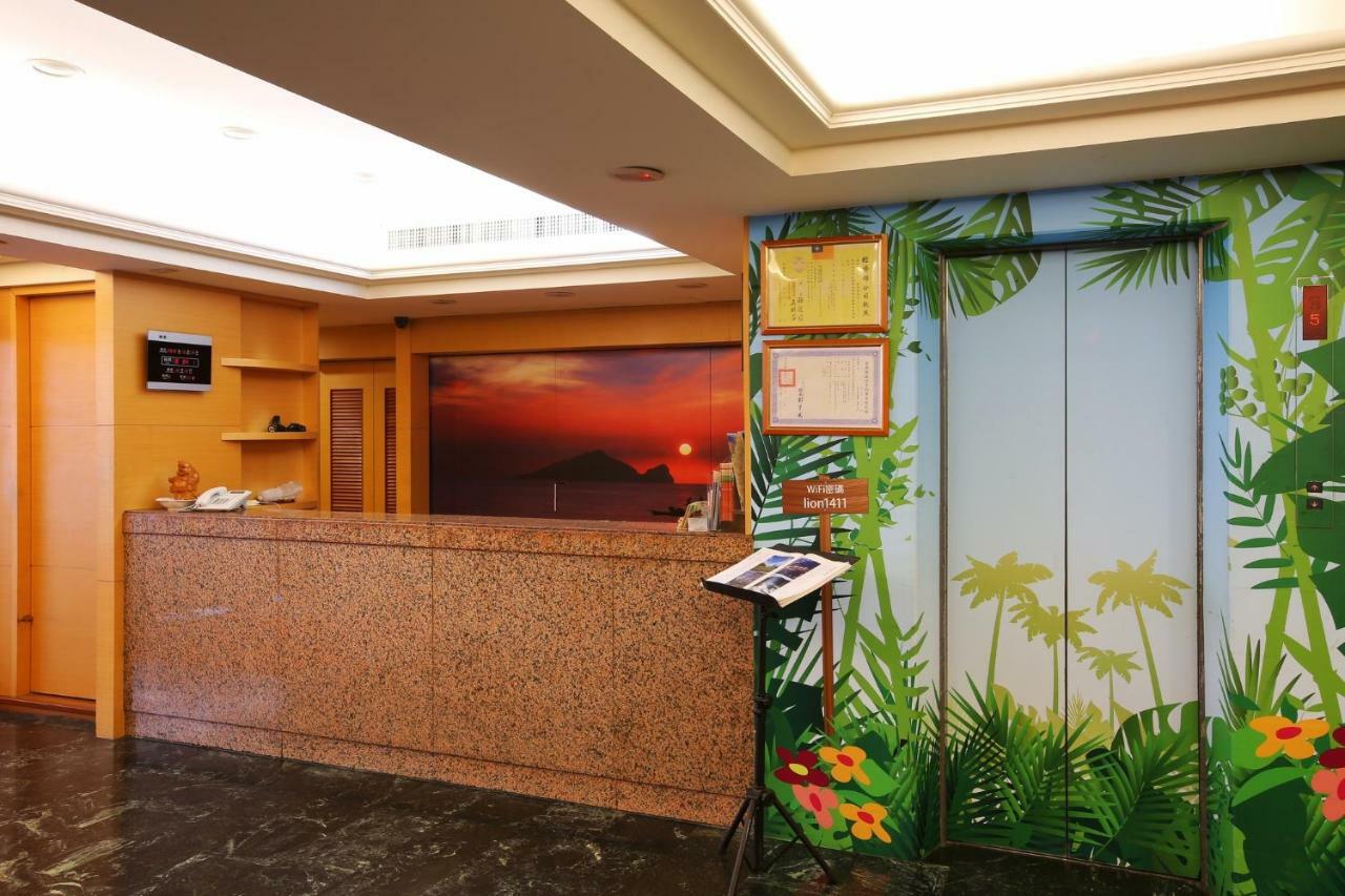 Lion Hotel Лодун Экстерьер фото